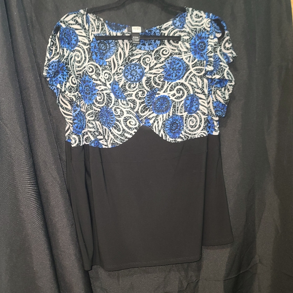 Studio 1940 short sleeve blouse with sew-in cami 18/20 W poly/spandex blend